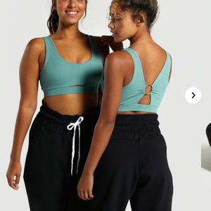 ISO!!! Gymshark x Whitney Simmons